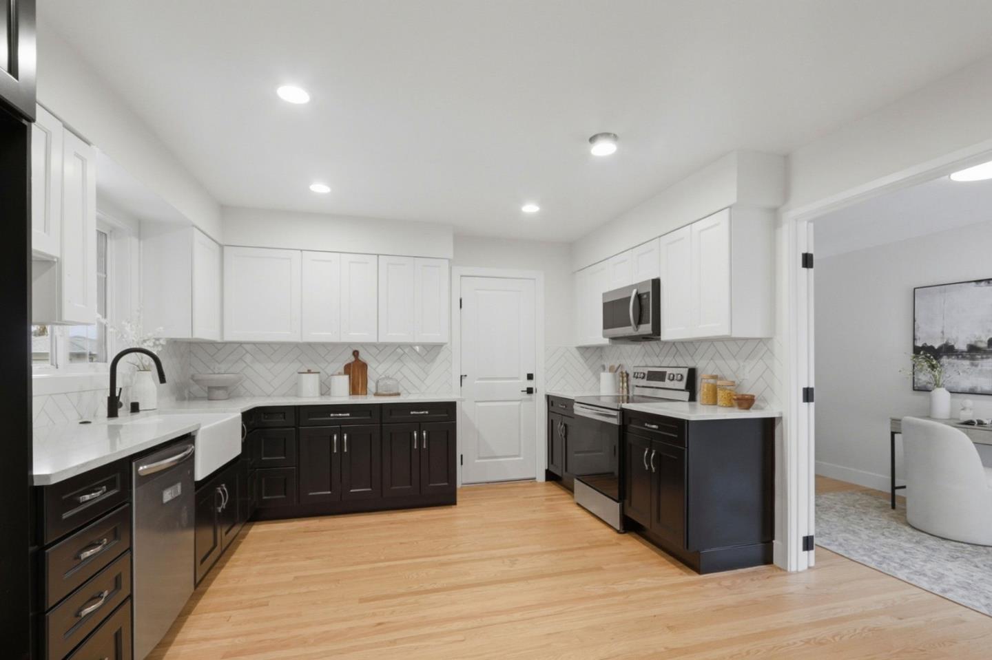 Detail Gallery Image 10 of 63 For 1523 Lochinvar Ave, Sunnyvale,  CA 94087 - 3 Beds | 2 Baths