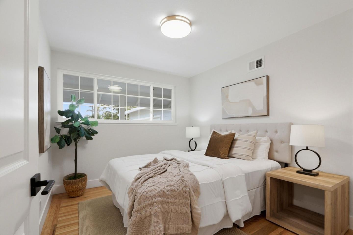 Detail Gallery Image 19 of 63 For 1523 Lochinvar Ave, Sunnyvale,  CA 94087 - 3 Beds | 2 Baths