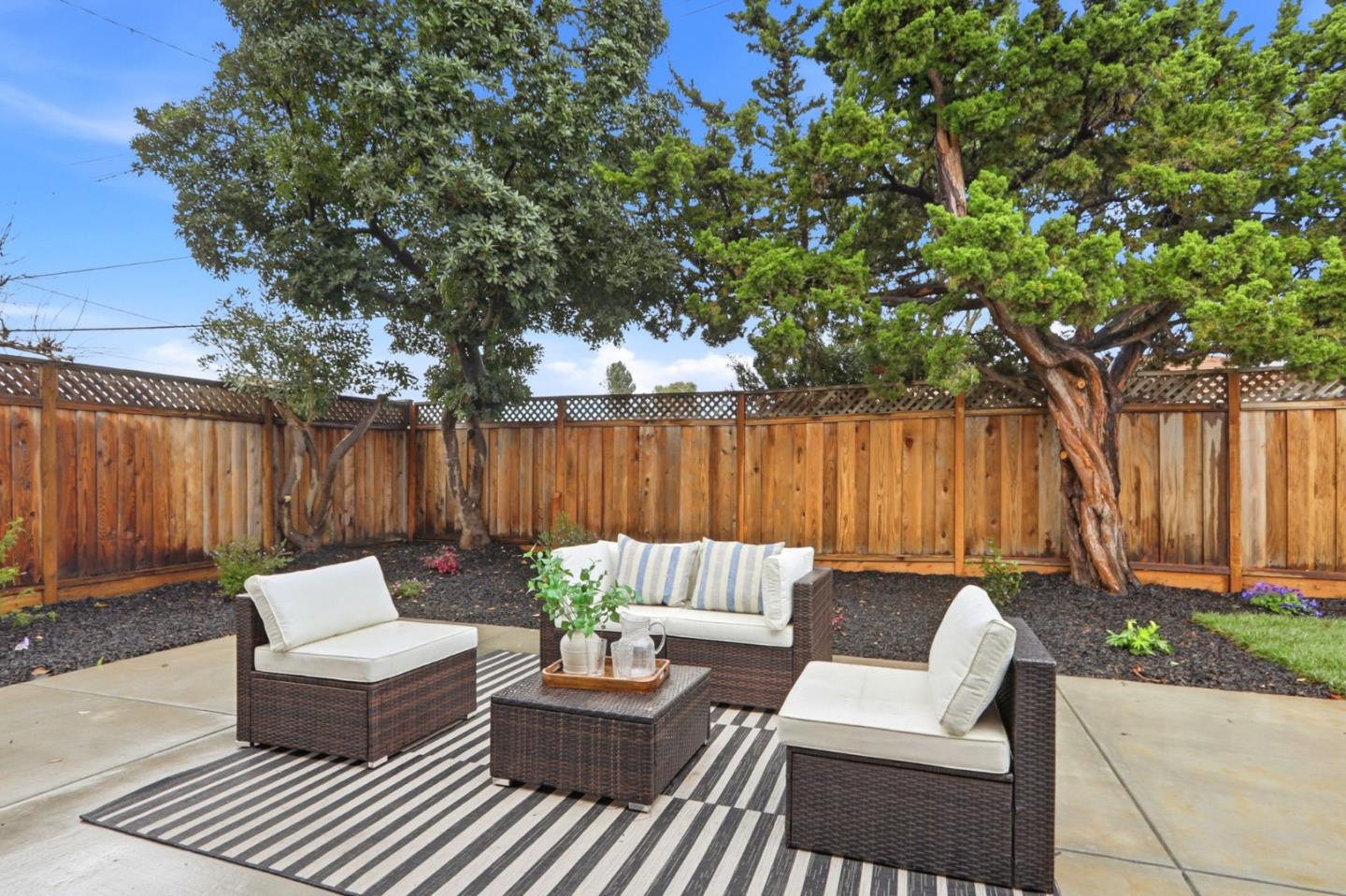 Detail Gallery Image 34 of 63 For 1523 Lochinvar Ave, Sunnyvale,  CA 94087 - 3 Beds | 2 Baths