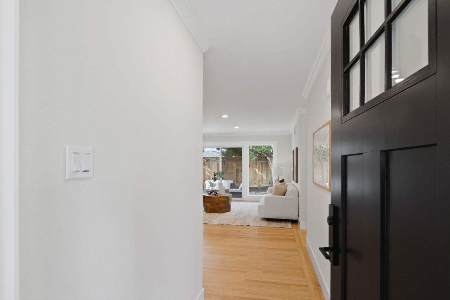 Detail Gallery Image 5 of 63 For 1523 Lochinvar Ave, Sunnyvale,  CA 94087 - 3 Beds | 2 Baths