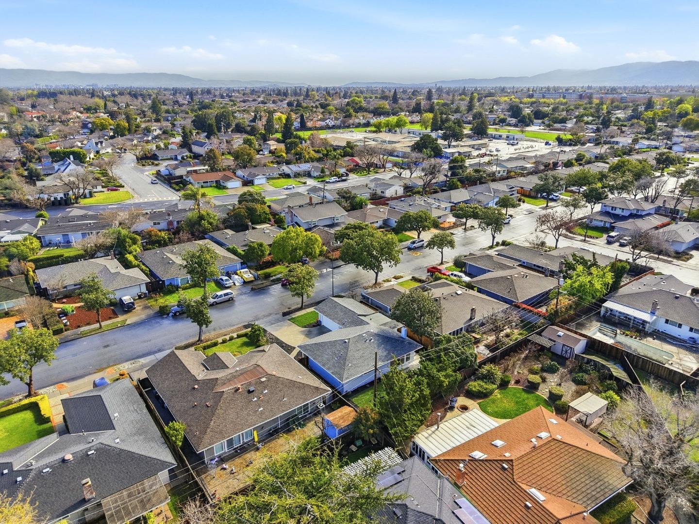 Detail Gallery Image 52 of 63 For 1523 Lochinvar Ave, Sunnyvale,  CA 94087 - 3 Beds | 2 Baths
