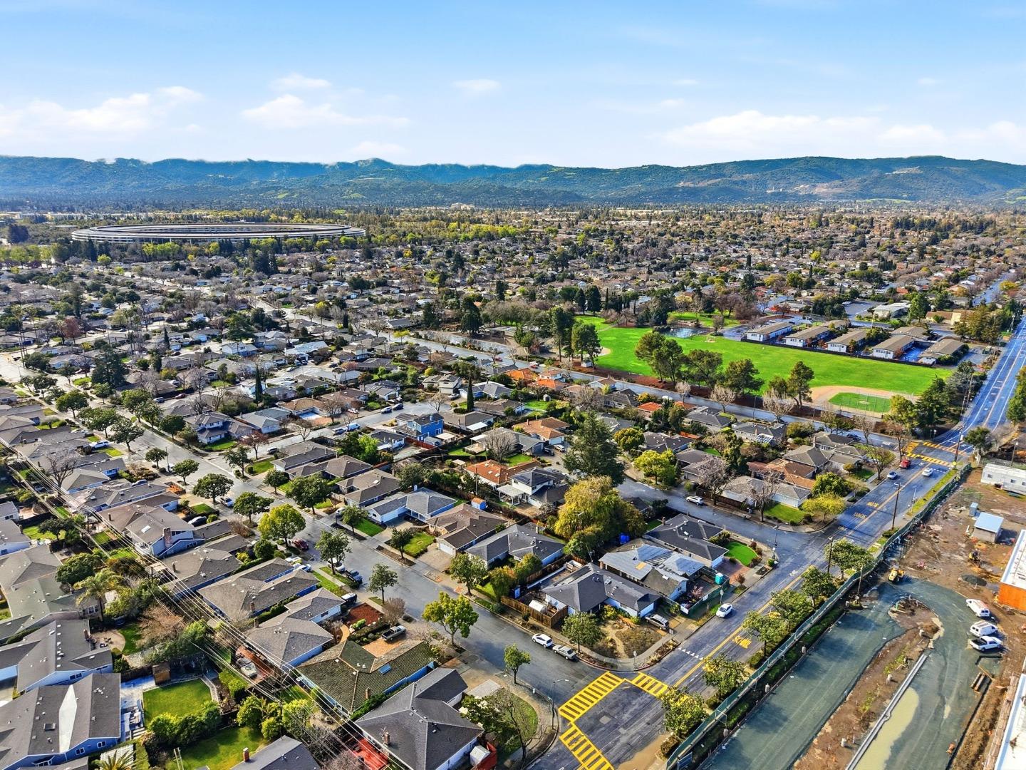 Detail Gallery Image 54 of 63 For 1523 Lochinvar Ave, Sunnyvale,  CA 94087 - 3 Beds | 2 Baths