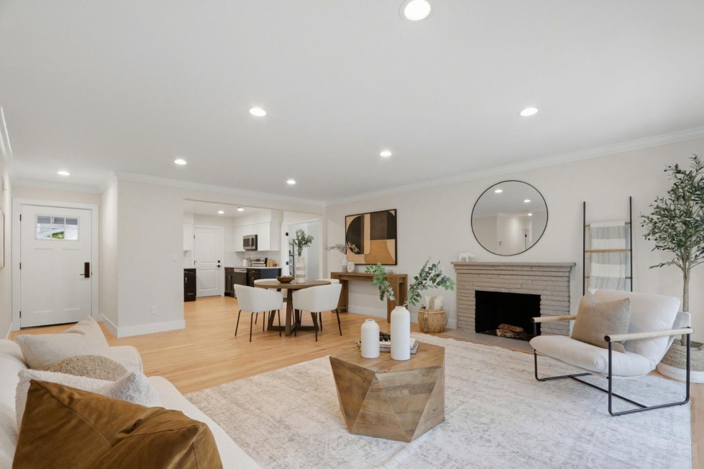 Detail Gallery Image 8 of 63 For 1523 Lochinvar Ave, Sunnyvale,  CA 94087 - 3 Beds | 2 Baths