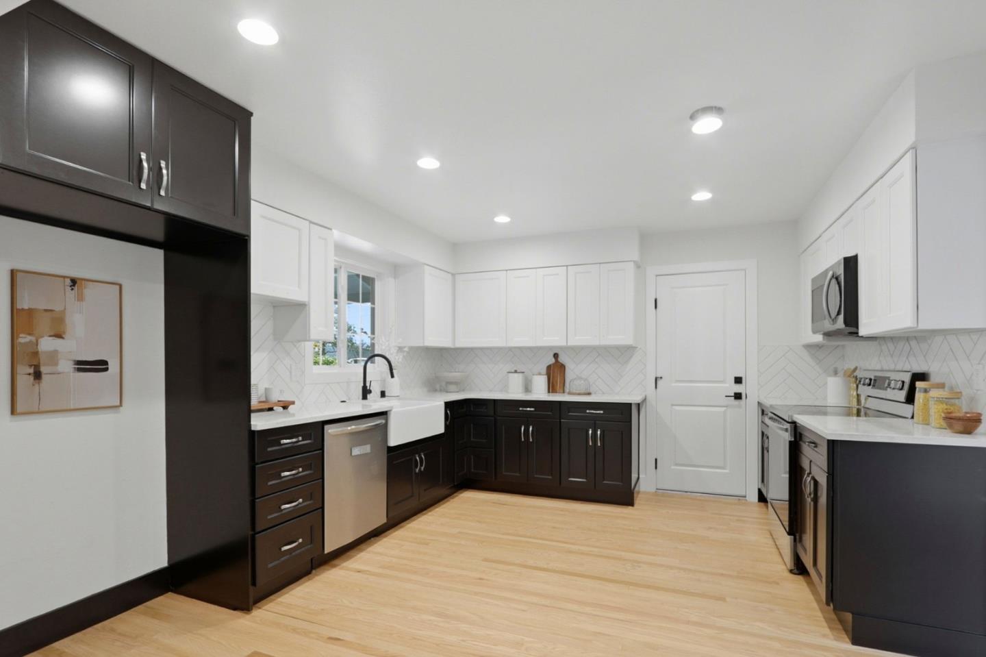 Detail Gallery Image 9 of 63 For 1523 Lochinvar Ave, Sunnyvale,  CA 94087 - 3 Beds | 2 Baths