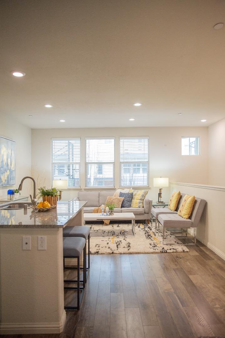 Detail Gallery Image 9 of 35 For 1965 Mahuron Cir, San Jose,  CA 95133 - 3 Beds | 2 Baths