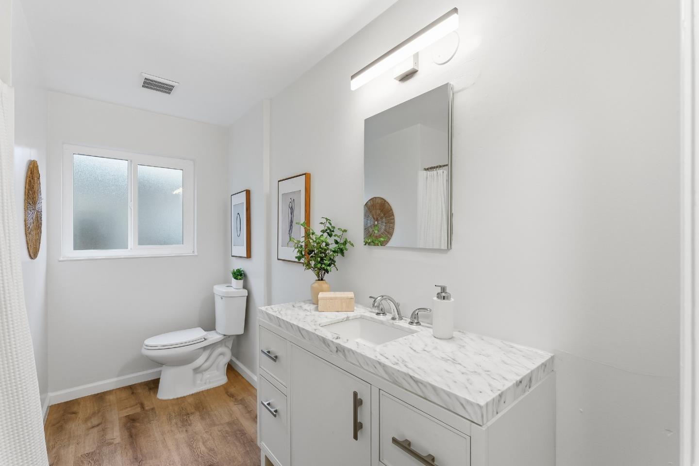 Detail Gallery Image 15 of 43 For 446 - 448 Waddington Ave, Sunnyvale,  CA 94085 - 4 Beds | 2 Baths