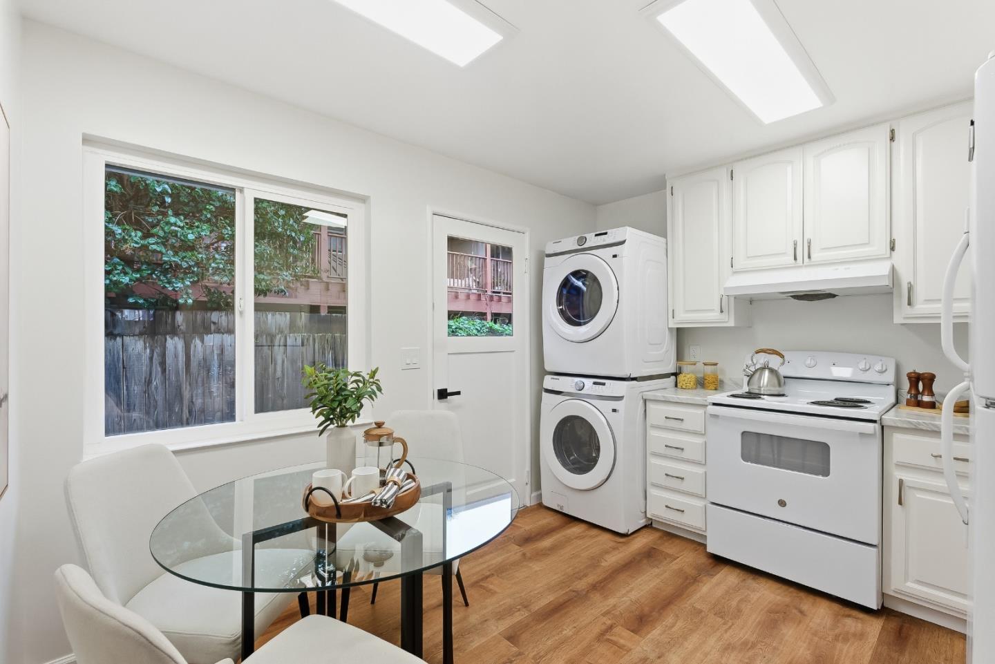 Detail Gallery Image 27 of 43 For 446 - 448 Waddington Ave, Sunnyvale,  CA 94085 - 4 Beds | 2 Baths