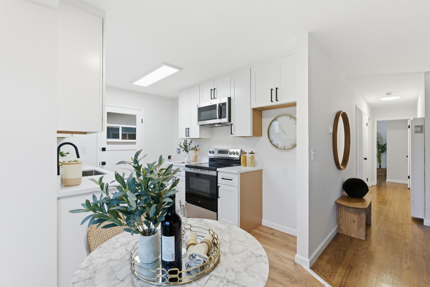 Detail Gallery Image 7 of 43 For 446 - 448 Waddington Ave, Sunnyvale,  CA 94085 - 4 Beds | 2 Baths