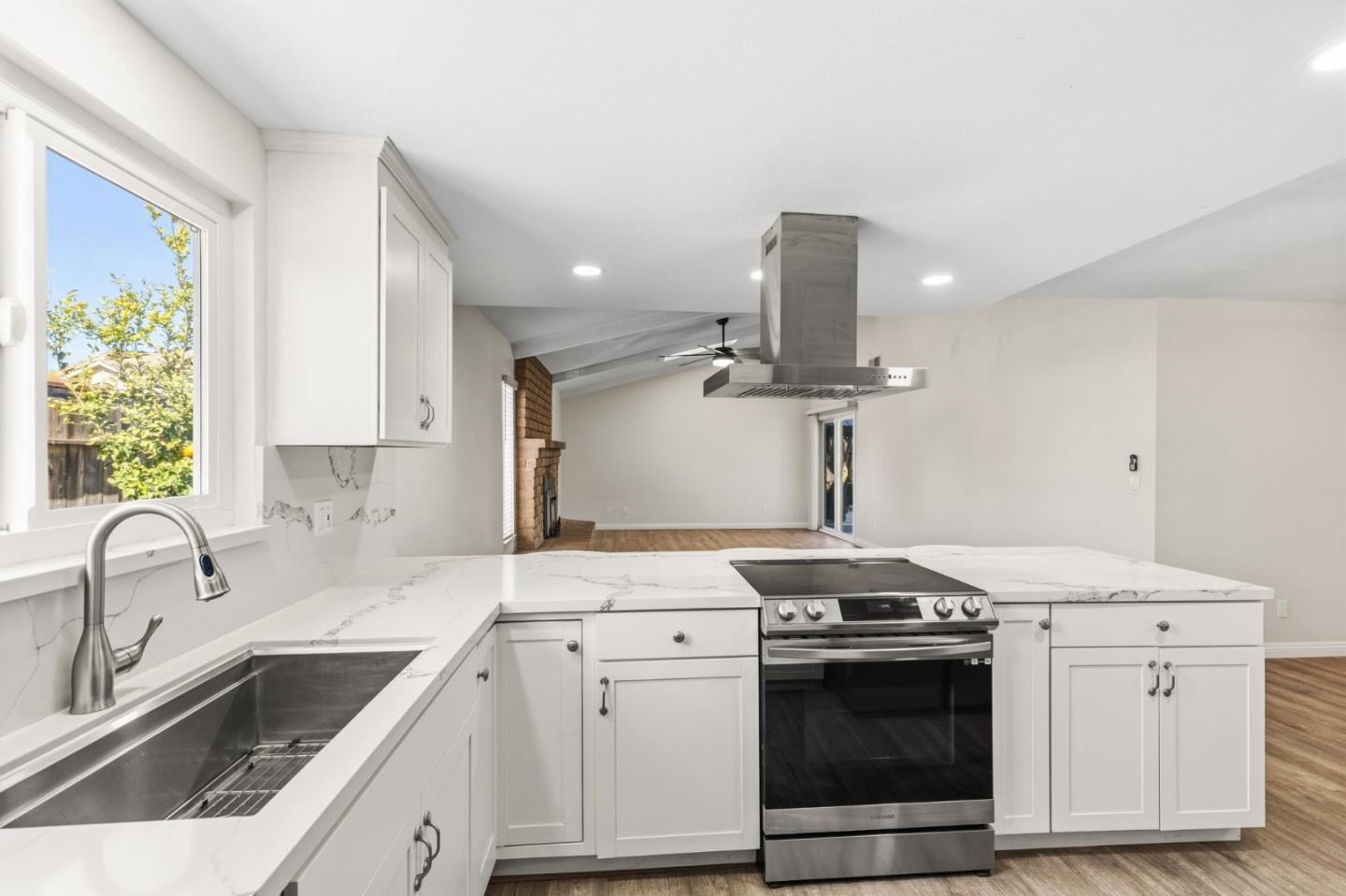 Detail Gallery Image 15 of 22 For 2409 Lavon Ln, Ceres,  CA 95307 - 3 Beds | 2 Baths