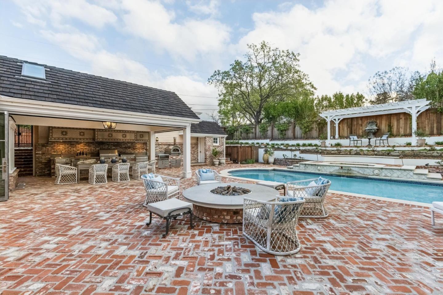 Detail Gallery Image 106 of 161 For 17930 Vineland Ave, Monte Sereno,  CA 95030 - 5 Beds | 5/2 Baths