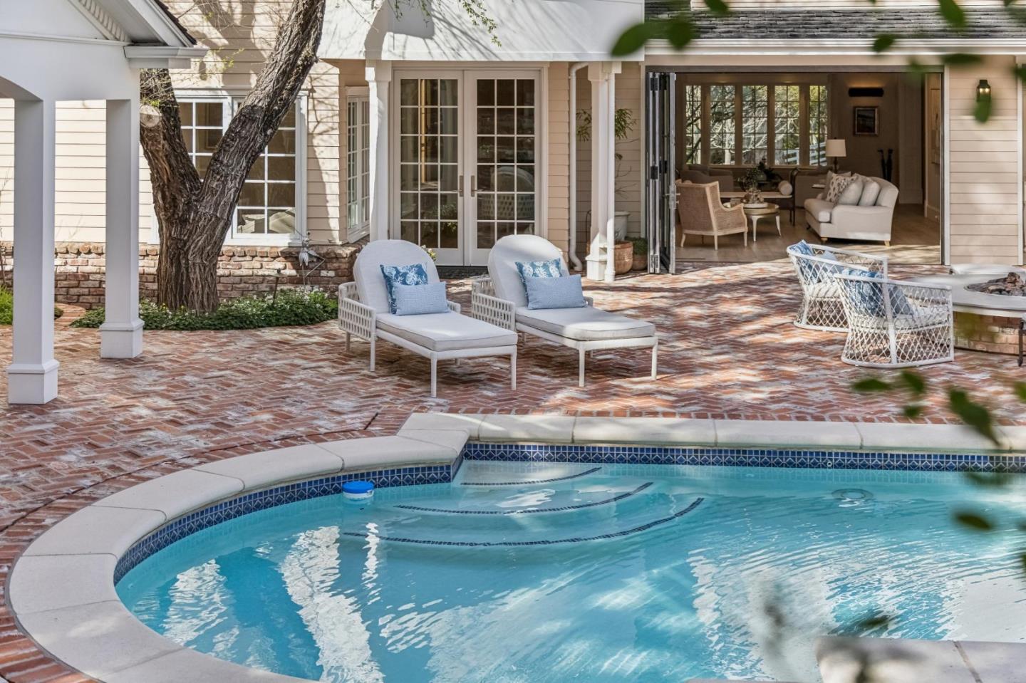 Detail Gallery Image 109 of 161 For 17930 Vineland Ave, Monte Sereno,  CA 95030 - 5 Beds | 5/2 Baths