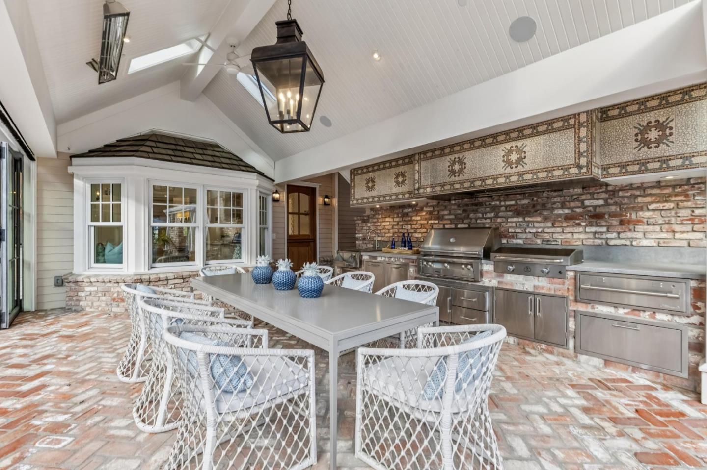 Detail Gallery Image 115 of 161 For 17930 Vineland Ave, Monte Sereno,  CA 95030 - 5 Beds | 5/2 Baths