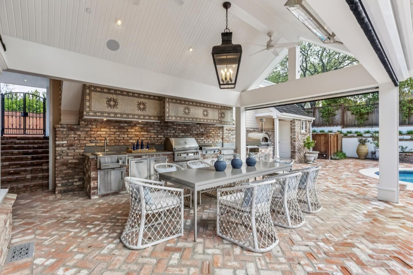 Detail Gallery Image 118 of 161 For 17930 Vineland Ave, Monte Sereno,  CA 95030 - 5 Beds | 5/2 Baths