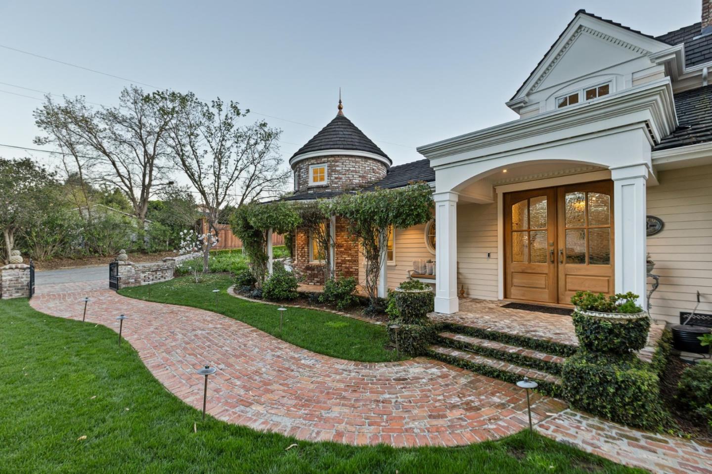 Detail Gallery Image 12 of 161 For 17930 Vineland Ave, Monte Sereno,  CA 95030 - 5 Beds | 5/2 Baths