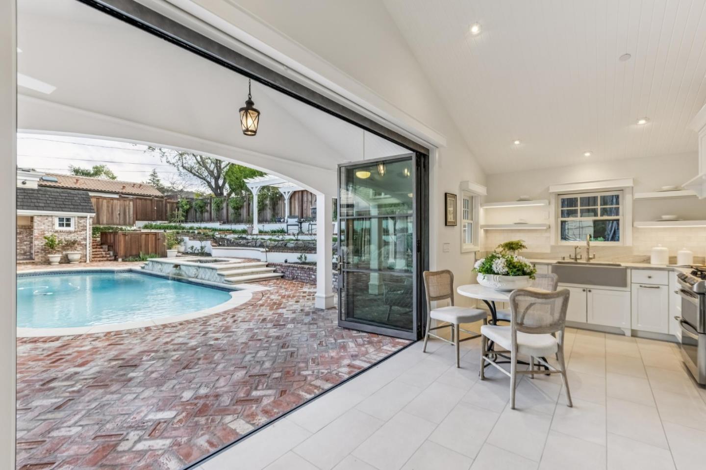 Detail Gallery Image 125 of 161 For 17930 Vineland Ave, Monte Sereno,  CA 95030 - 5 Beds | 5/2 Baths