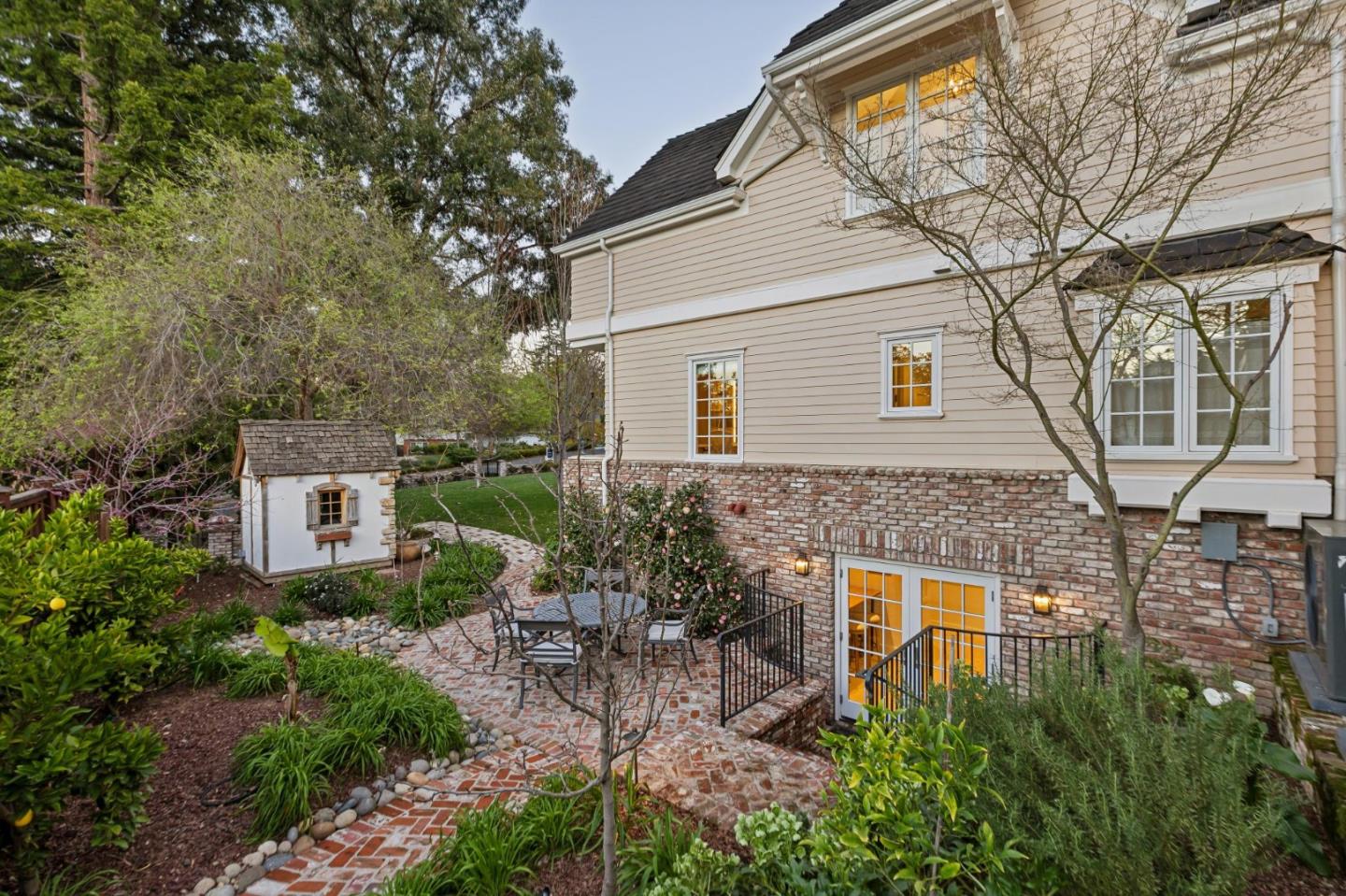 Detail Gallery Image 139 of 161 For 17930 Vineland Ave, Monte Sereno,  CA 95030 - 5 Beds | 5/2 Baths