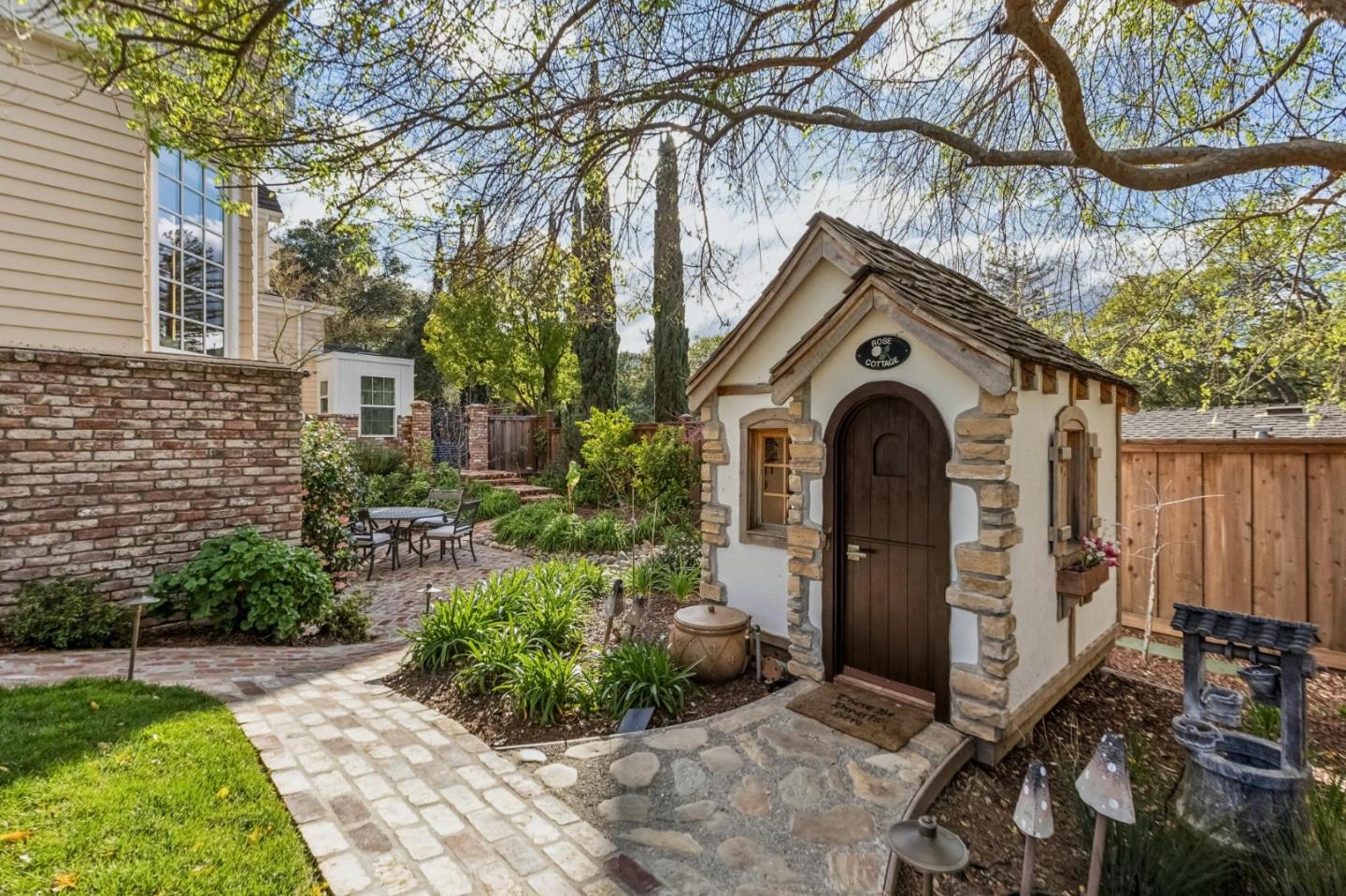 Detail Gallery Image 140 of 161 For 17930 Vineland Ave, Monte Sereno,  CA 95030 - 5 Beds | 5/2 Baths