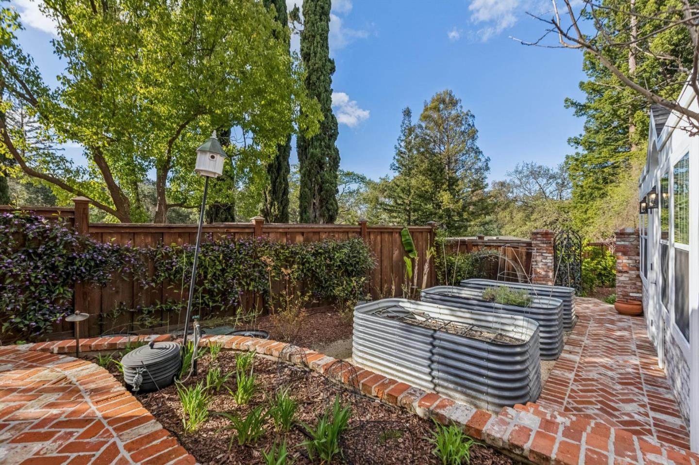 Detail Gallery Image 142 of 161 For 17930 Vineland Ave, Monte Sereno,  CA 95030 - 5 Beds | 5/2 Baths