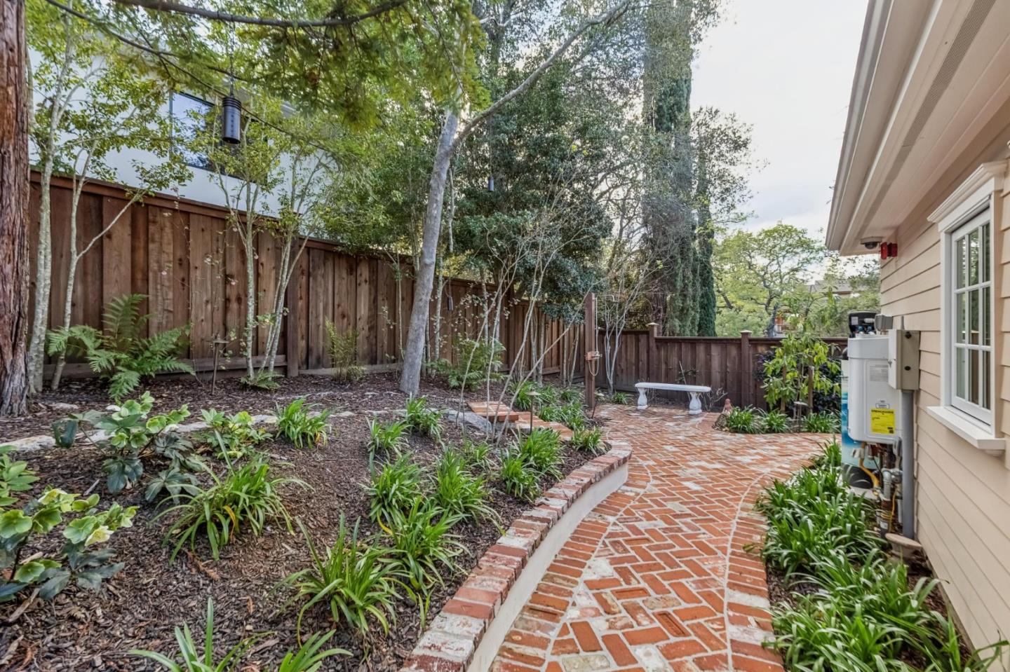 Detail Gallery Image 146 of 161 For 17930 Vineland Ave, Monte Sereno,  CA 95030 - 5 Beds | 5/2 Baths