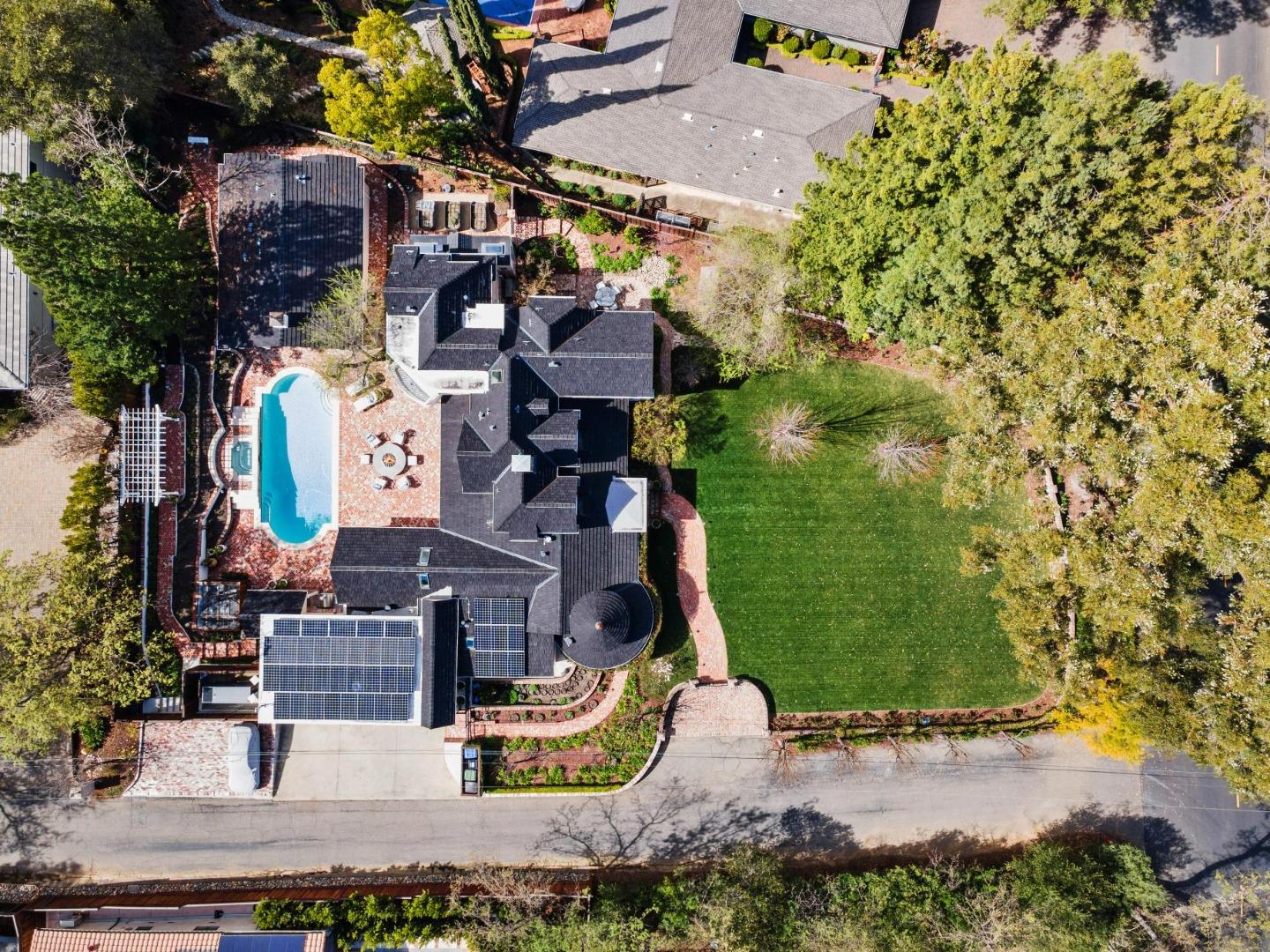 Detail Gallery Image 153 of 161 For 17930 Vineland Ave, Monte Sereno,  CA 95030 - 5 Beds | 5/2 Baths