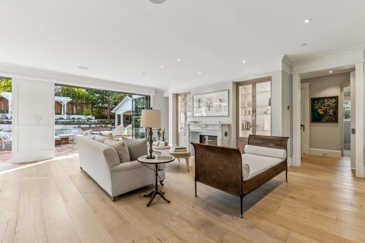 Detail Gallery Image 24 of 161 For 17930 Vineland Ave, Monte Sereno,  CA 95030 - 5 Beds | 5/2 Baths