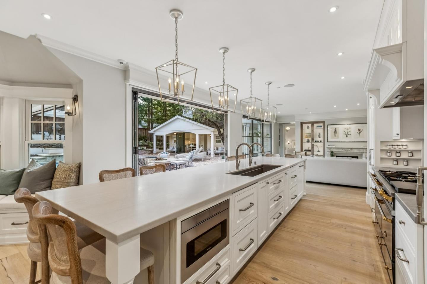 Detail Gallery Image 34 of 161 For 17930 Vineland Ave, Monte Sereno,  CA 95030 - 5 Beds | 5/2 Baths