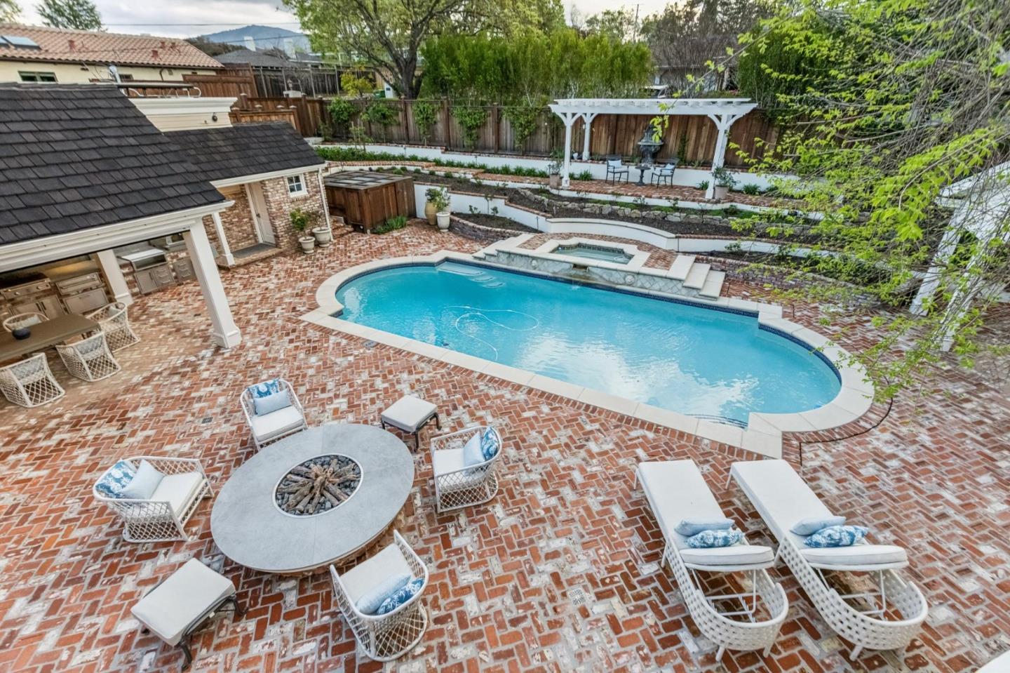 Detail Gallery Image 54 of 161 For 17930 Vineland Ave, Monte Sereno,  CA 95030 - 5 Beds | 5/2 Baths