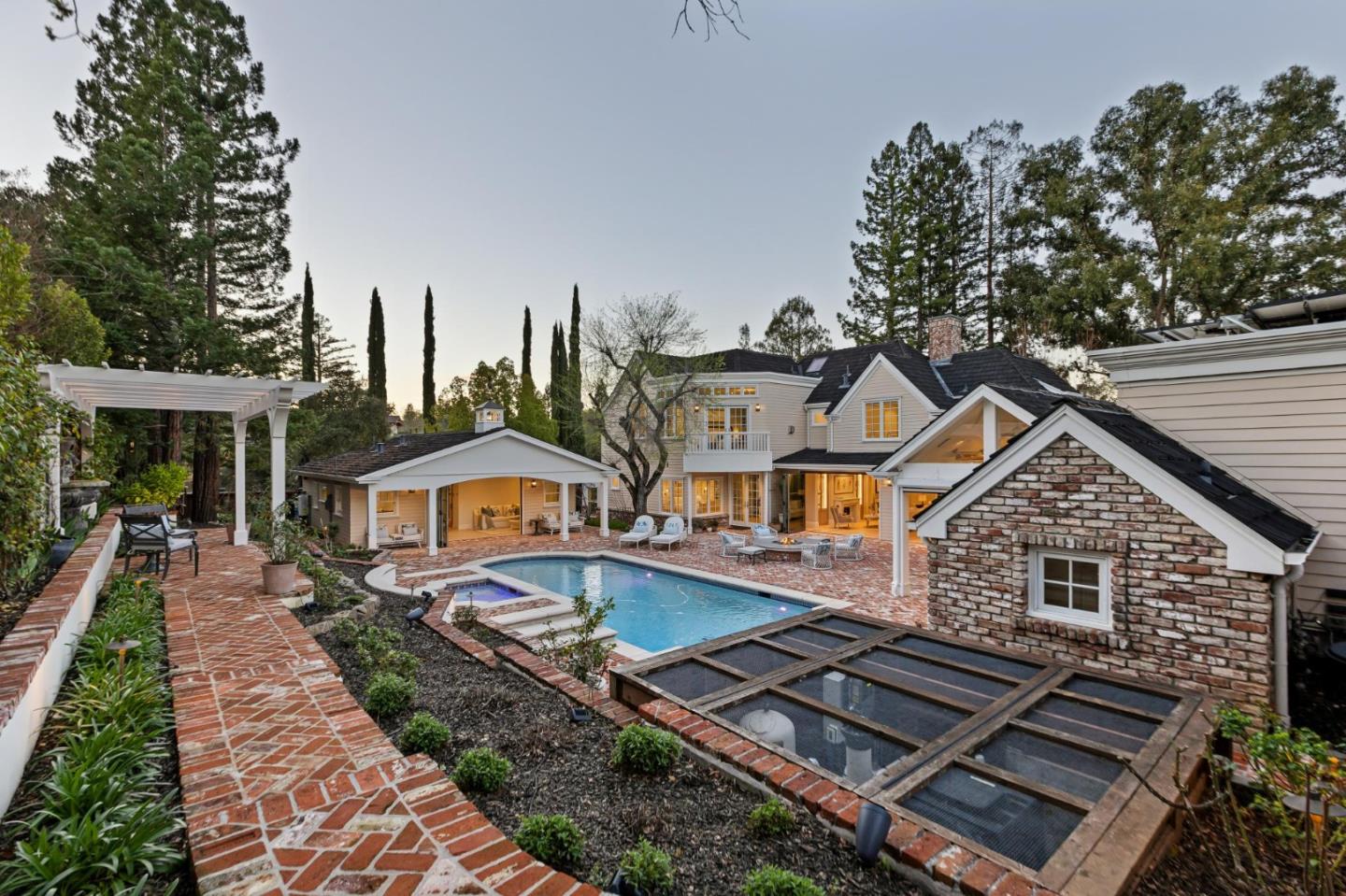 Detail Gallery Image 97 of 161 For 17930 Vineland Ave, Monte Sereno,  CA 95030 - 5 Beds | 5/2 Baths