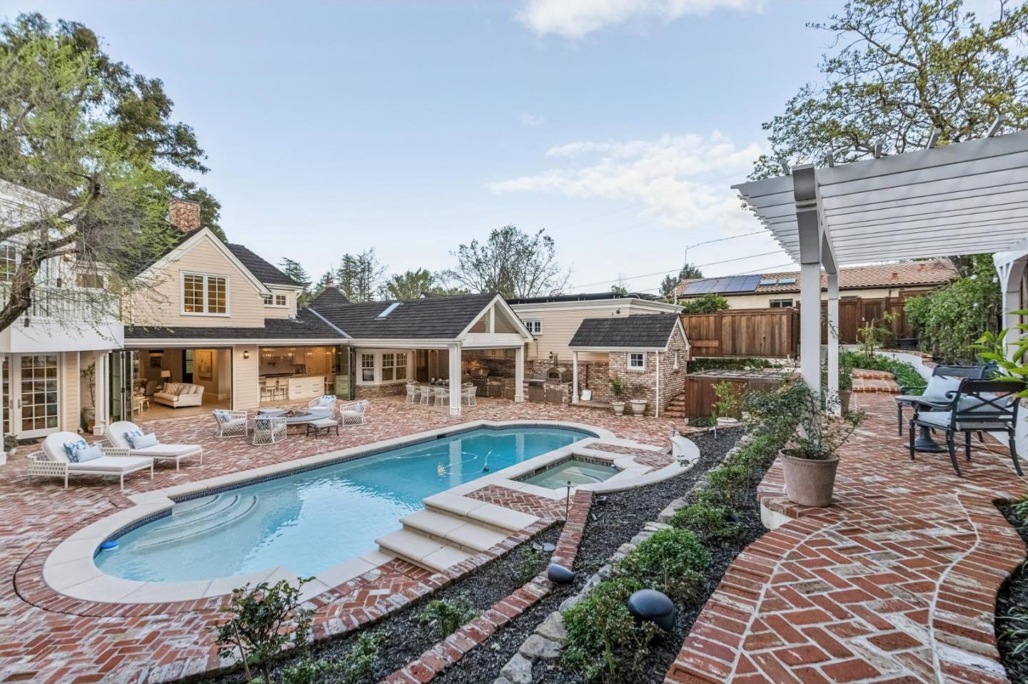 Detail Gallery Image 98 of 161 For 17930 Vineland Ave, Monte Sereno,  CA 95030 - 5 Beds | 5/2 Baths