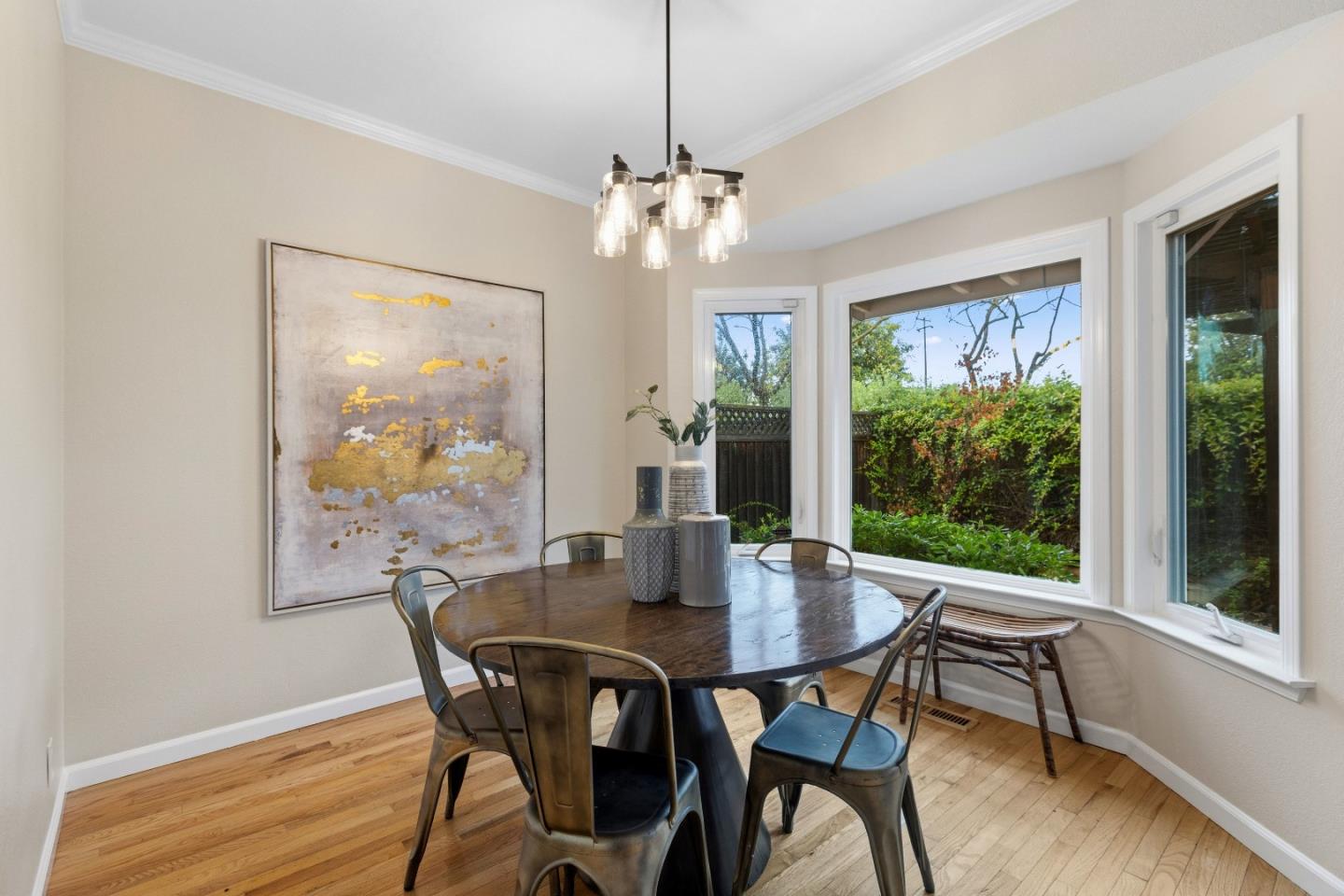 Detail Gallery Image 11 of 31 For 1292 Foxwood Way, San Jose,  CA 95118 - 3 Beds | 2/1 Baths