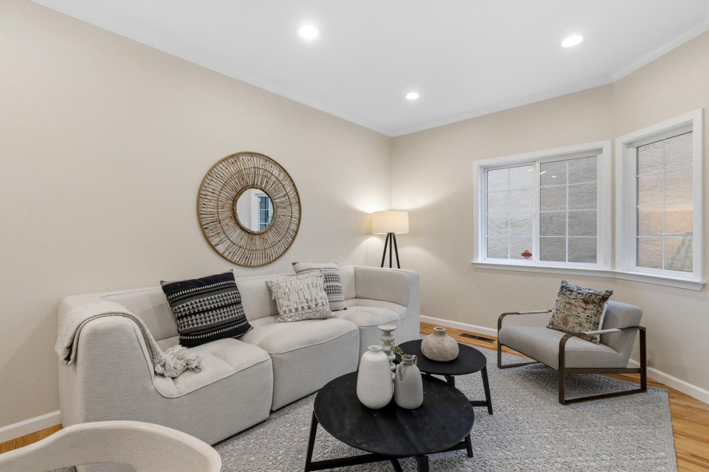 Detail Gallery Image 16 of 31 For 1292 Foxwood Way, San Jose,  CA 95118 - 3 Beds | 2/1 Baths