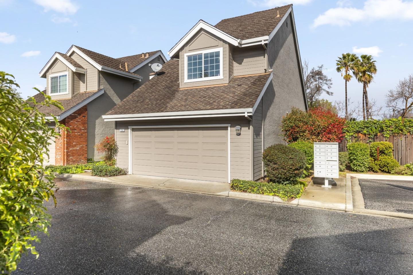 Detail Gallery Image 3 of 31 For 1292 Foxwood Way, San Jose,  CA 95118 - 3 Beds | 2/1 Baths