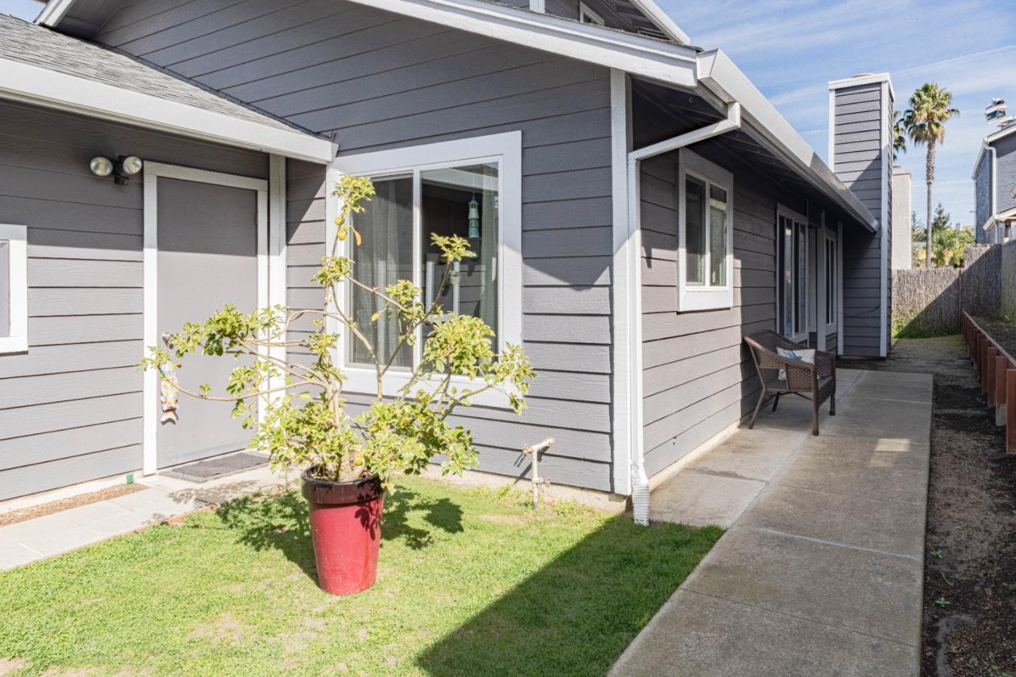 Detail Gallery Image 2 of 29 For 11 Fresa Pl, Salinas,  CA 93905 - 3 Beds | 2 Baths