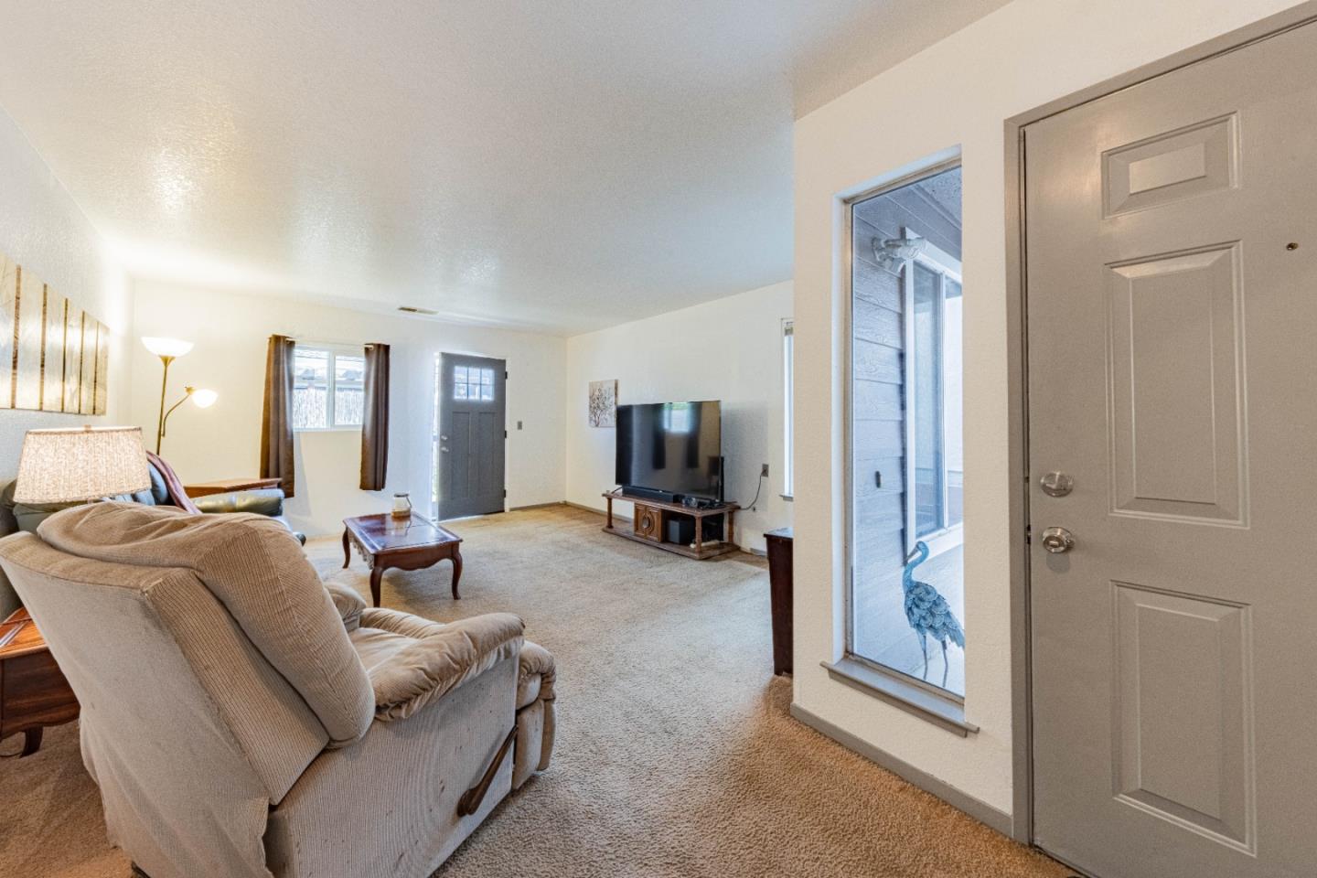 Detail Gallery Image 5 of 29 For 11 Fresa Pl, Salinas,  CA 93905 - 3 Beds | 2 Baths