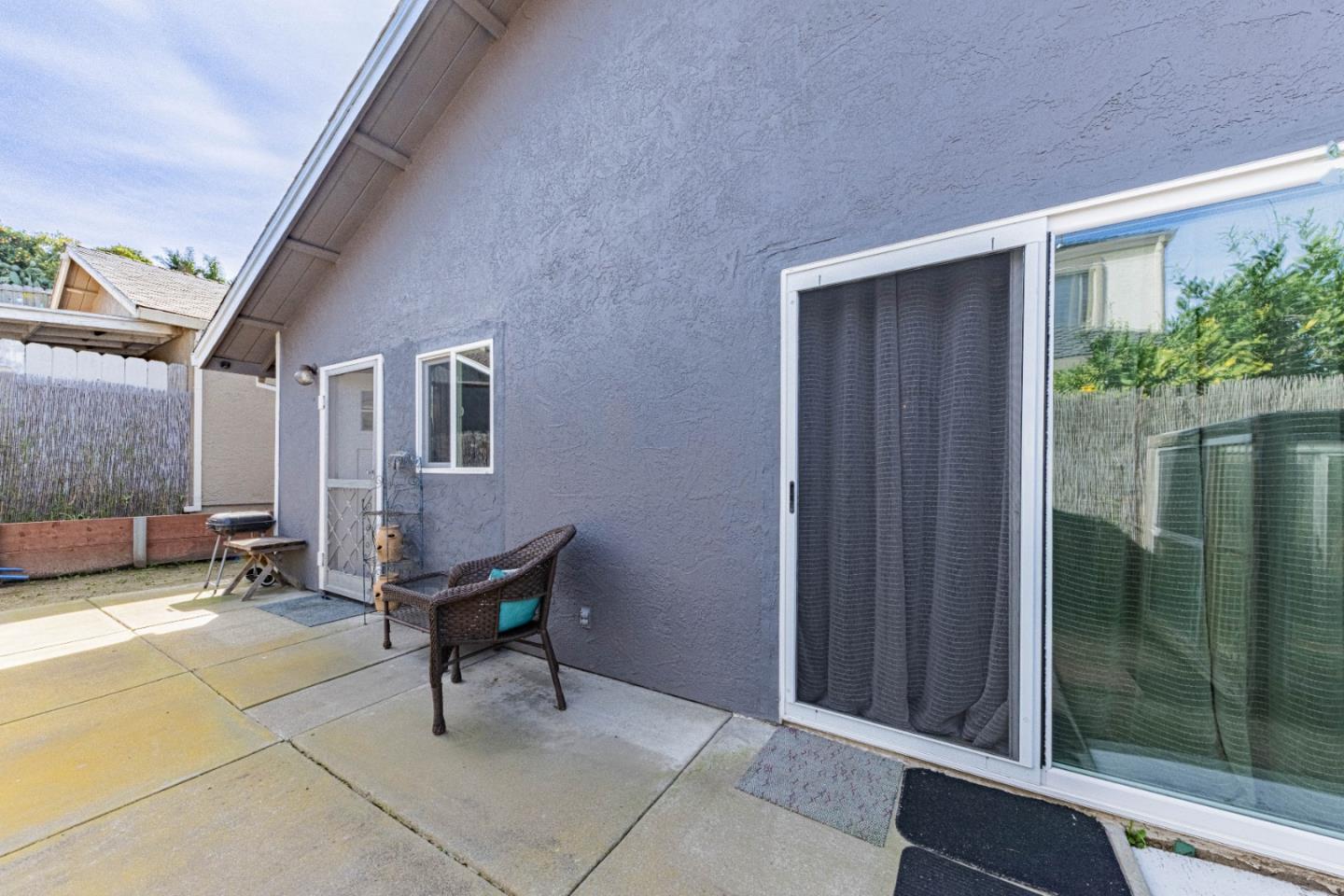 Detail Gallery Image 8 of 29 For 11 Fresa Pl, Salinas,  CA 93905 - 3 Beds | 2 Baths