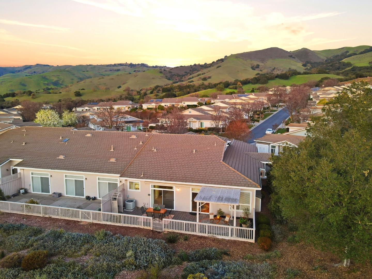 Detail Gallery Image 50 of 67 For 9050 Village View Loop, San Jose,  CA 95135 - 2 Beds | 2/1 Baths