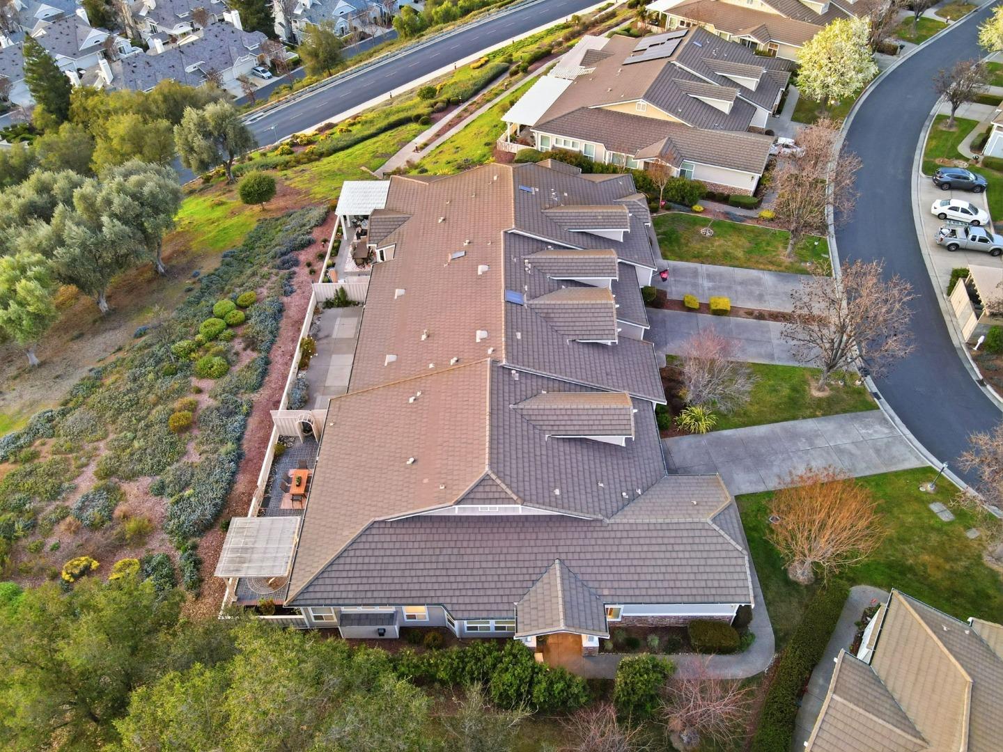 Detail Gallery Image 52 of 67 For 9050 Village View Loop, San Jose,  CA 95135 - 2 Beds | 2/1 Baths