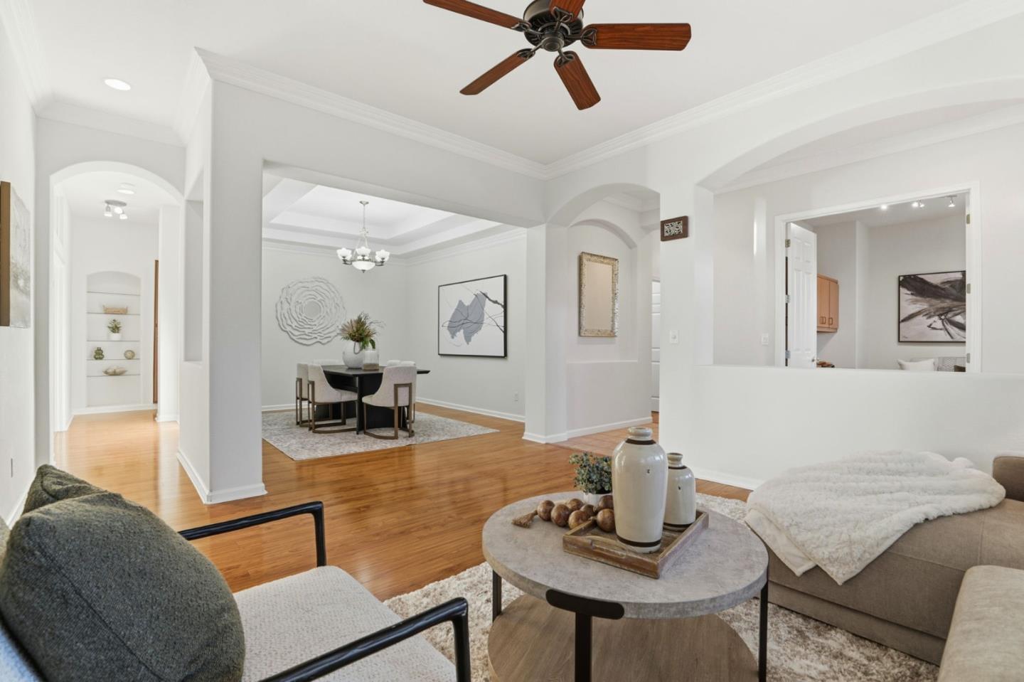 Detail Gallery Image 6 of 67 For 9050 Village View Loop, San Jose,  CA 95135 - 2 Beds | 2/1 Baths