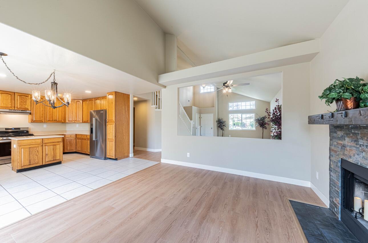 Detail Gallery Image 10 of 43 For 10 Rex Cir, Salinas,  CA 93906 - 5 Beds | 3 Baths