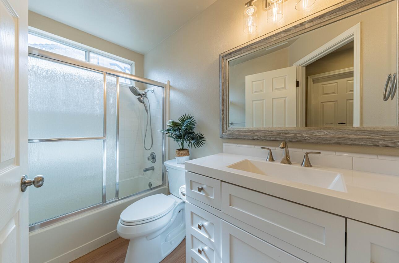 Detail Gallery Image 18 of 43 For 10 Rex Cir, Salinas,  CA 93906 - 5 Beds | 3 Baths