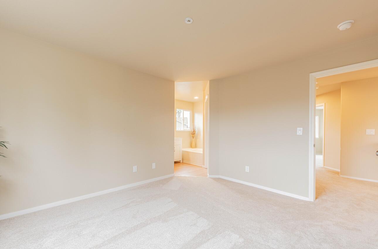 Detail Gallery Image 24 of 43 For 10 Rex Cir, Salinas,  CA 93906 - 5 Beds | 3 Baths