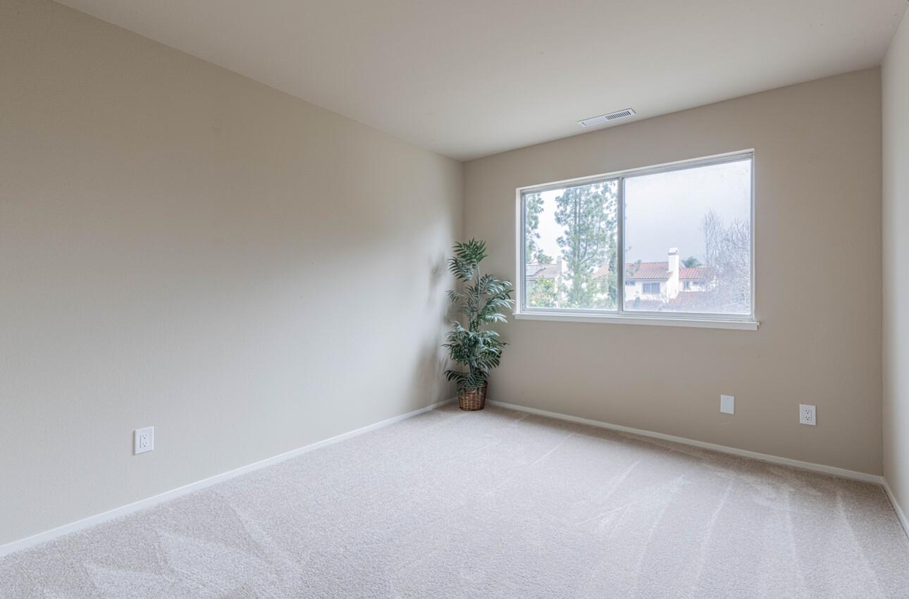 Detail Gallery Image 34 of 43 For 10 Rex Cir, Salinas,  CA 93906 - 5 Beds | 3 Baths