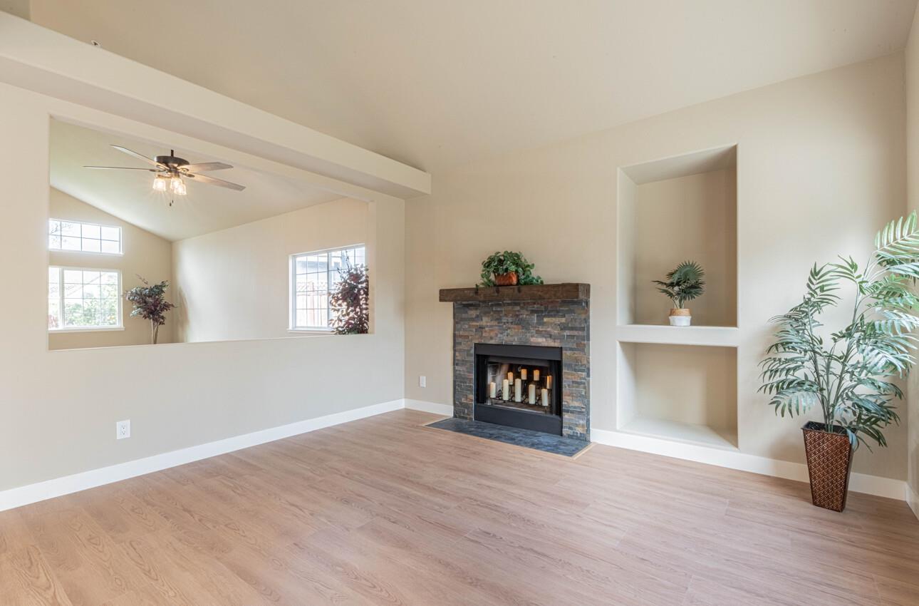 Detail Gallery Image 9 of 43 For 10 Rex Cir, Salinas,  CA 93906 - 5 Beds | 3 Baths