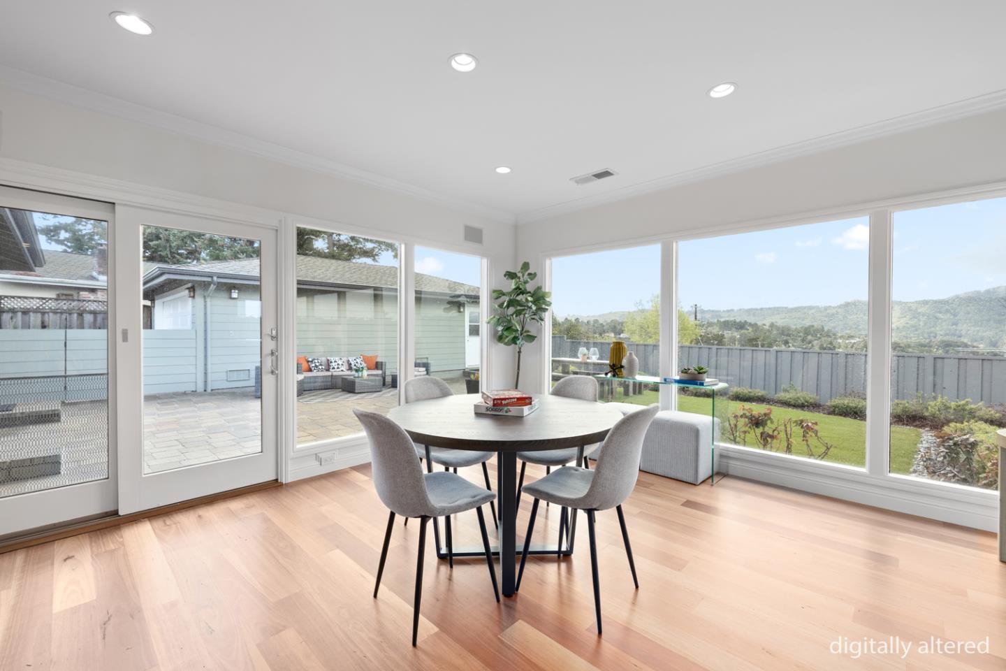 Detail Gallery Image 18 of 47 For 1360 Parrott Dr, San Mateo,  CA 94402 - 5 Beds | 3 Baths