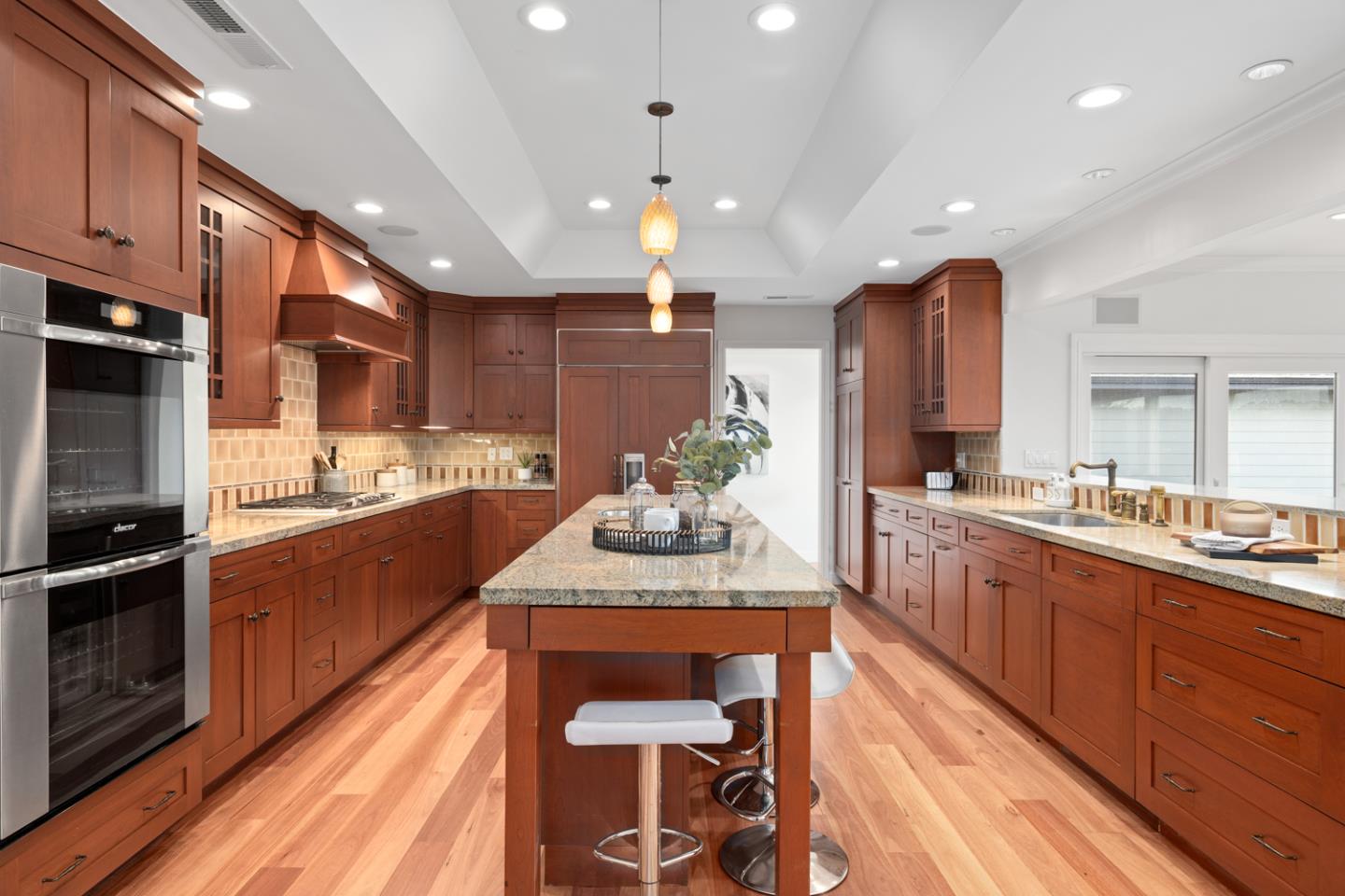 Detail Gallery Image 7 of 47 For 1360 Parrott Dr, San Mateo,  CA 94402 - 5 Beds | 3 Baths