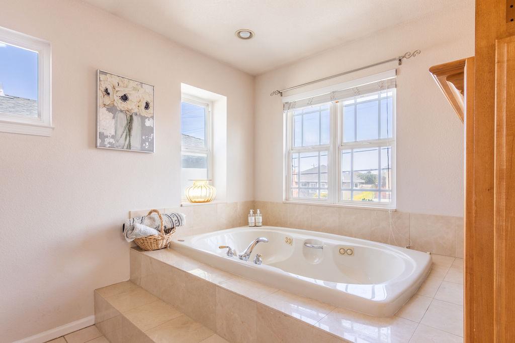 Detail Gallery Image 34 of 46 For 508 Juanita Ave, Millbrae,  CA 94030 - 5 Beds | 2/1 Baths