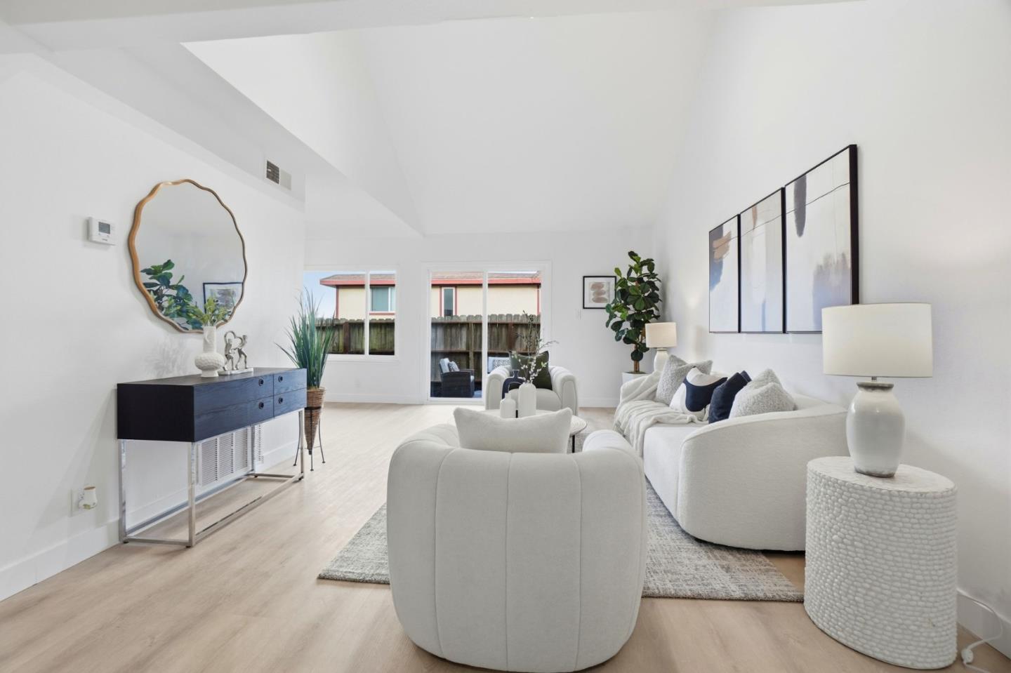 Detail Gallery Image 4 of 28 For 3774 Carter Dr, South San Francisco,  CA 94080 - 3 Beds | 2 Baths