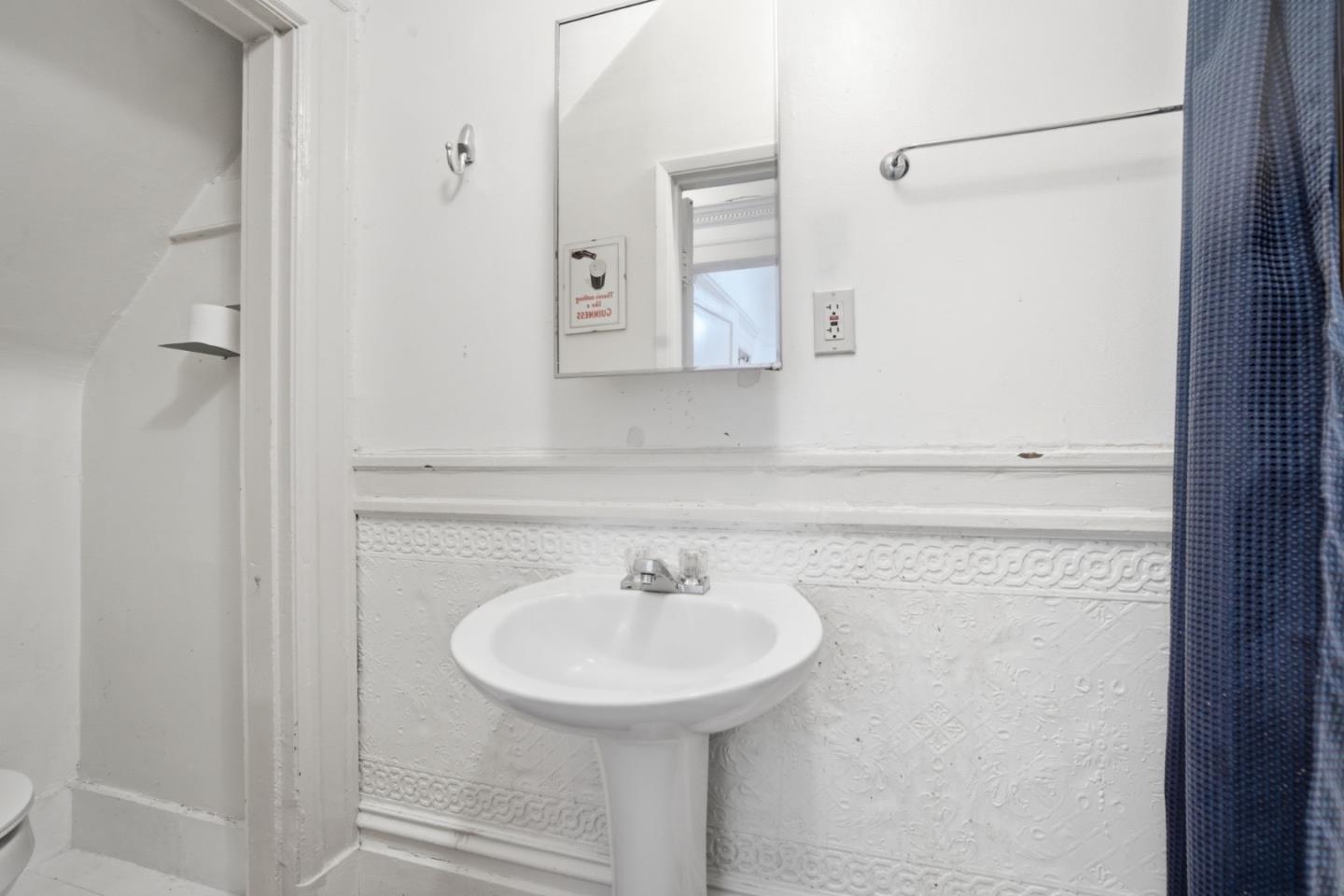 Detail Gallery Image 11 of 65 For 2325-2327 Bryant St, San Francisco,  CA 94110 - – Beds | – Baths