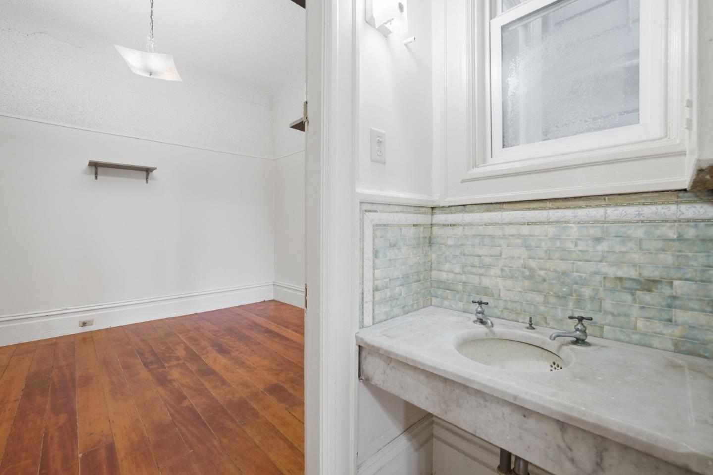 Detail Gallery Image 12 of 65 For 2325-2327 Bryant St, San Francisco,  CA 94110 - – Beds | – Baths