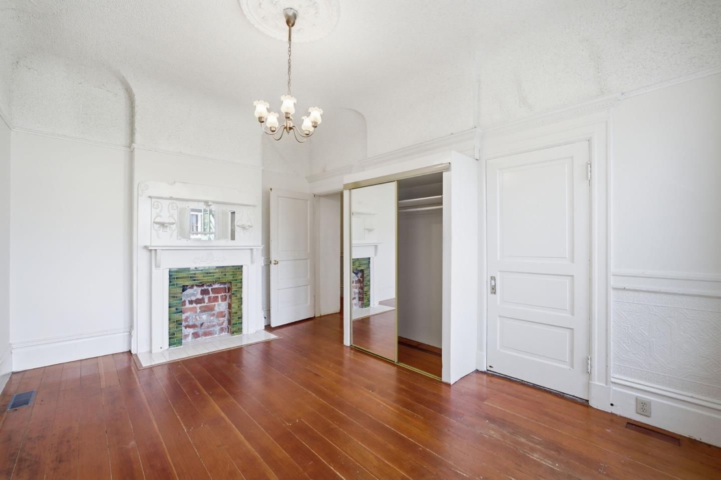 Detail Gallery Image 18 of 65 For 2325-2327 Bryant St, San Francisco,  CA 94110 - – Beds | – Baths